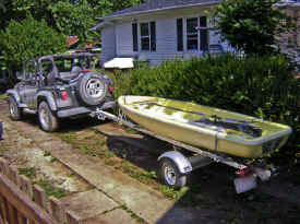 Trailex SUT-200-S Trailer shown with Snark Sunflower